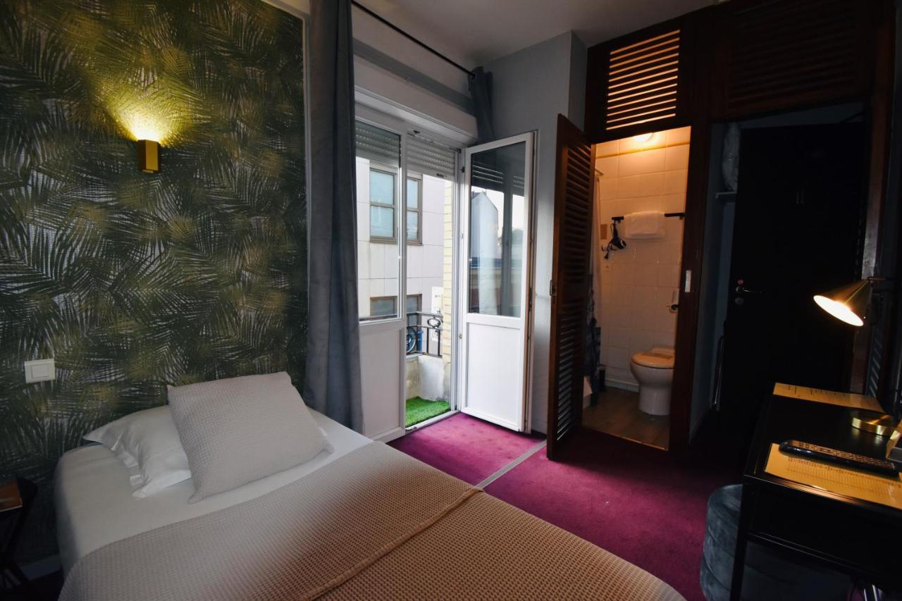 Azur Hotel